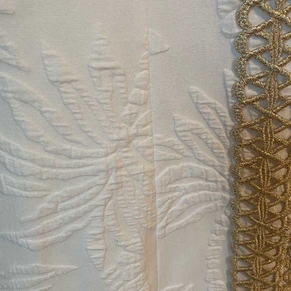 ☀️ Lilly Pulitzer White and Gold Arie Stretch Shift Dress - Picture 5 of 10